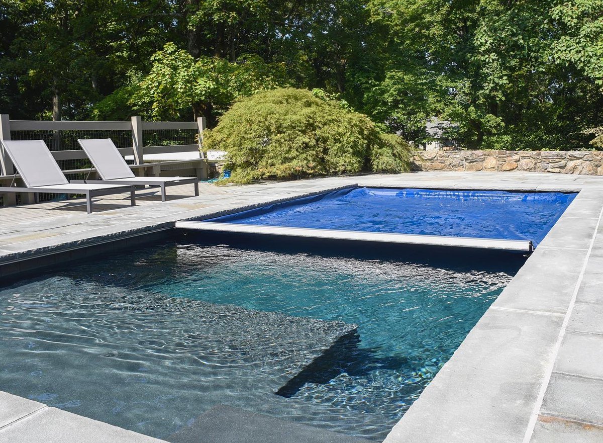 CoverSafeInc's tweet photo. #AutomaticPoolCover in Navy Blue, perfect for fighting off those end of Summer blues. 😉💙
Click over to our blog at https://t.co/VDMUgnzR5j to see our most recent post, where we cover the savings you can expect from owning a @CoverSafeInc automatic pool cover! Happy #Friyay! https://t.co/Vcl2pbwyXj