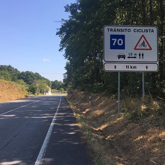 triatlonauta's tweet photo. Rutas de entreno #bikefriendly 👌

#triatlon #triathlon #triatlonauta #3tnt #ciclismo #ciclista #cycling https://t.co/WhHhHTnzkl https://t.co/8UaW0DzG9q