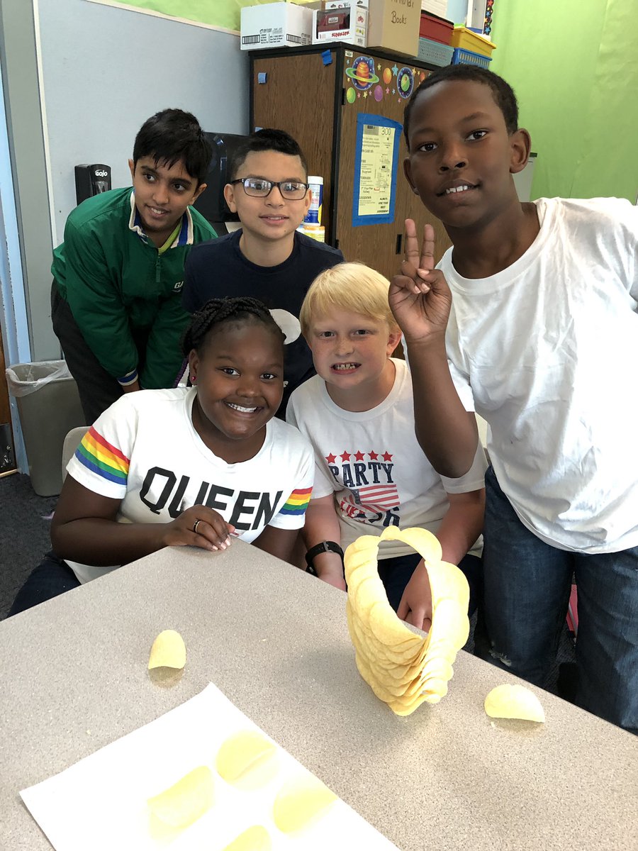 The first group to finish. Great teamwork, Huskies! #roosevelt2020 #wb2020 #wbsdhuskies2020