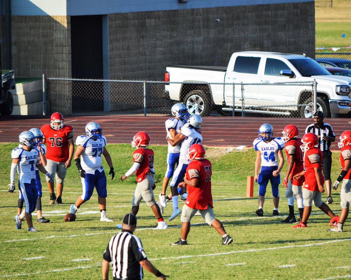 pss_kmg's tweet photo. ๐ When your teammate scores... You carry him!
#GTDNA #EFND #GoEagles #FreshmanBlue
@GTEagleFootball @gabriel_denova @JaydenStephens_ https://t.co/G48PDt6PbE