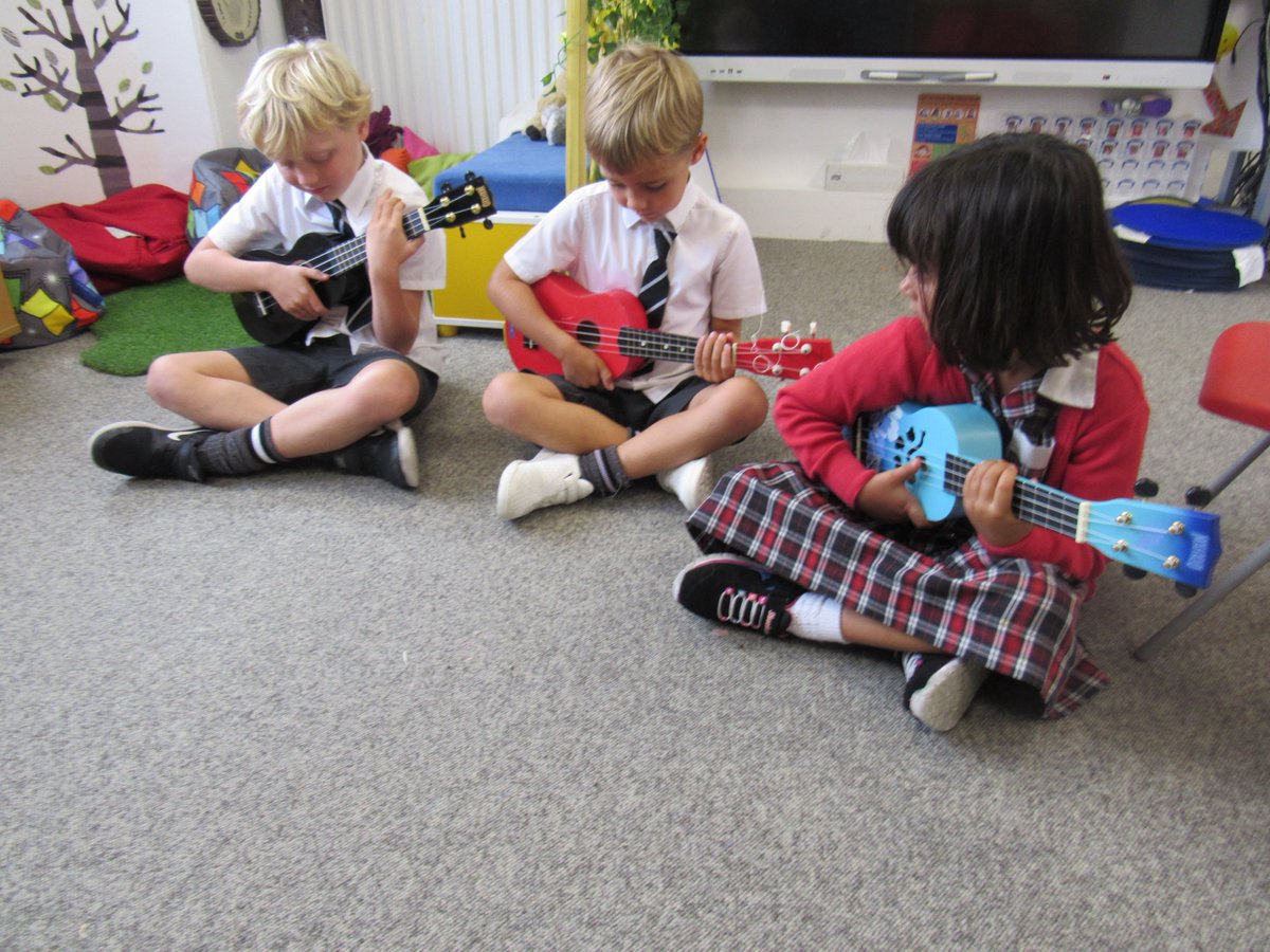 DownsendSchool's tweet image. Something new started @AshteadPrePrep today. Our Year One children had their first ukulele lesson with Mrs Shaw and it was a great success. The children's verdict was "Amazing!" #learningAnInstrument #InspiringYoungCreativeMinds #cognitaway