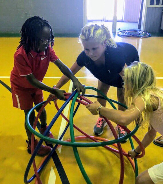 BroadwaterESVA's tweet photo. Lower school students used team building skills to build a Hula Hut in PE class. Levels were added after each challenge. The second level was to send a teammate through. Next, students will work on the third level-blindfold one teammate, build a hut and verbally direct them. https://t.co/x1zrV32Z70
