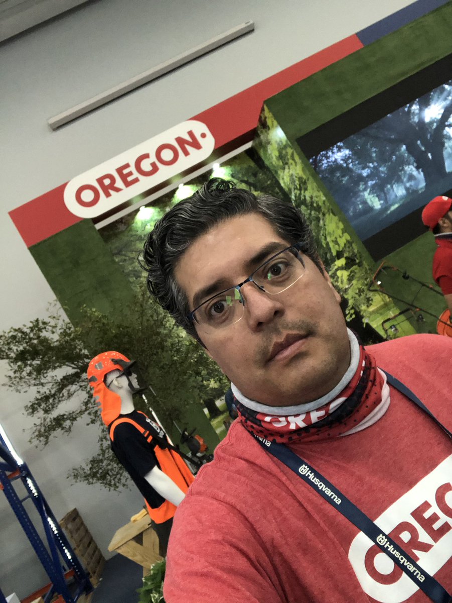 AlvarezGaribay's tweet photo. Hoy soy #Team #Oregon.
Desde la @ExpoFerretera.
@afosa #Afosa @oregonproducts #Guadalajara https://t.co/0DH48cqMJN