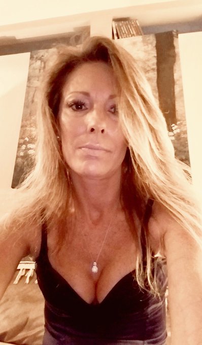 Just because I can🤣🤣🧡 https://t.co/kXHUAesGHr