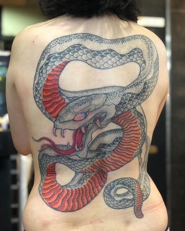 蛇刺青 蛇刺青