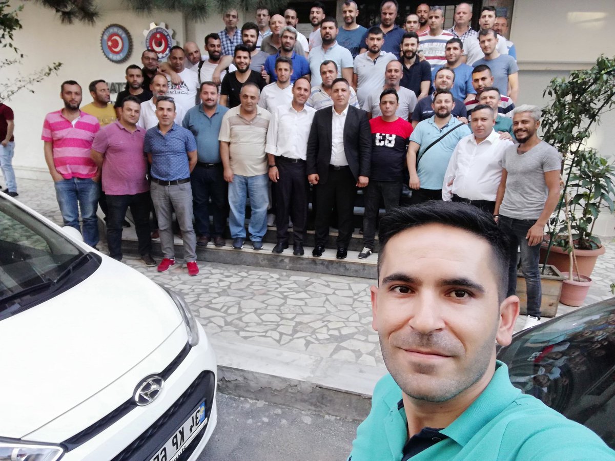 hakan5848's tweet photo. Bant Boru emekçileri olarak lokamize ziyaret gerçekleştirdik Başkanımıza yeni görevinde başarılar dileriz

#TürkMetal
#Bantboru
#Lidersendika
#İstanbulanadoluyakasisubesi https://t.co/iuE4qbliWZ