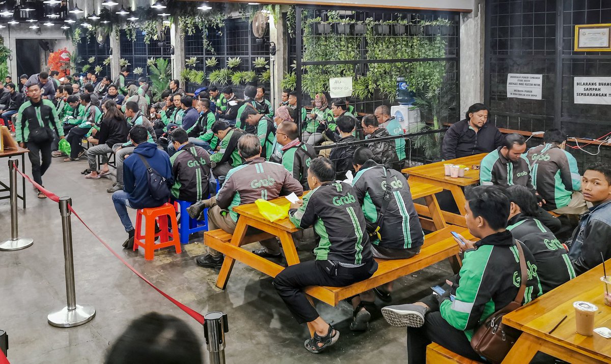 Phuriphat Dejsuphong tweet media
