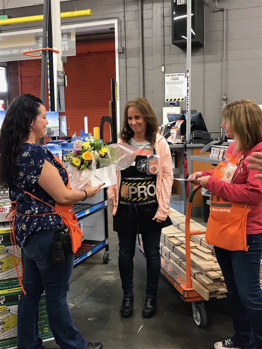 Katie Ferris tweet media