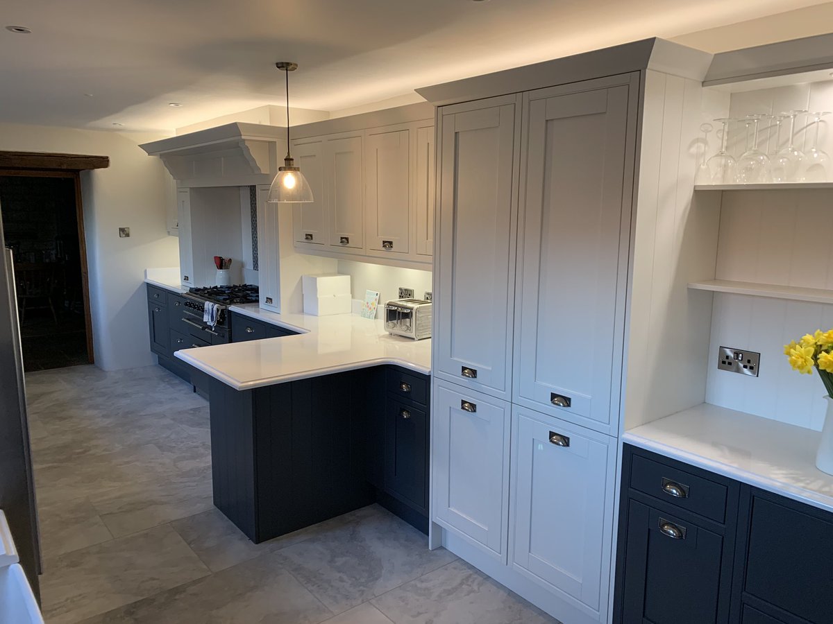UltimateKBB's tweet photo. Here @UltimateKBB we love that ‘Friday Feeling’ of another finished project! Walls removed, underfloor heating installed and a beautiful @LAKitchensUK , designed, supplied and fitted. Excellent work team! 🍾🥂 #luxurykitchen #teamwork #beproudofyourspace #kitchenenvy #kitchengoal https://t.co/csMgTzuA8P