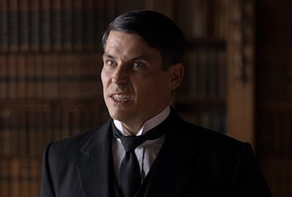 DowntonThomas's tweet photo. Promo shot for the #DowntonAbbey toothpaste we're flogging to cash in on the movie. Not sure if I like it to be honest. #DowntonAbbeyFilm https://t.co/2gNI0EY54k