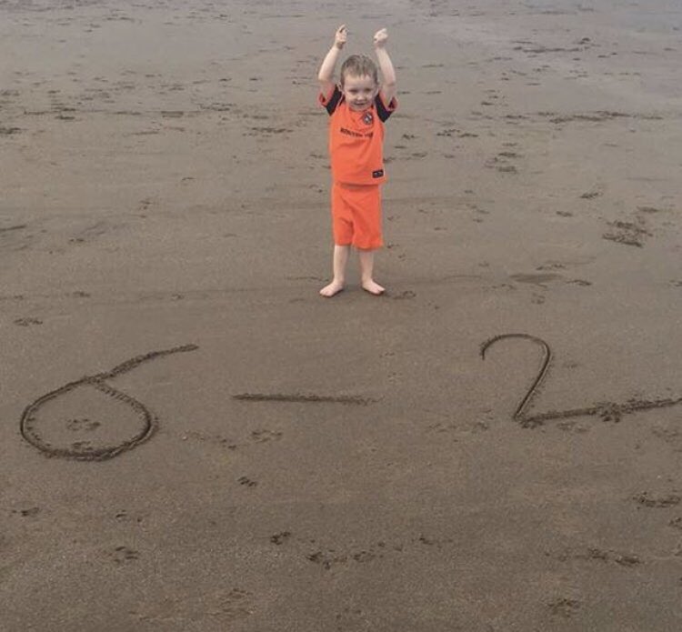 Alfonse79's tweet photo. This came up on my Timehop today from 3yrs ago.
#SixTwo #FirstTimeAround #DUFC https://t.co/5VDQC2k16p