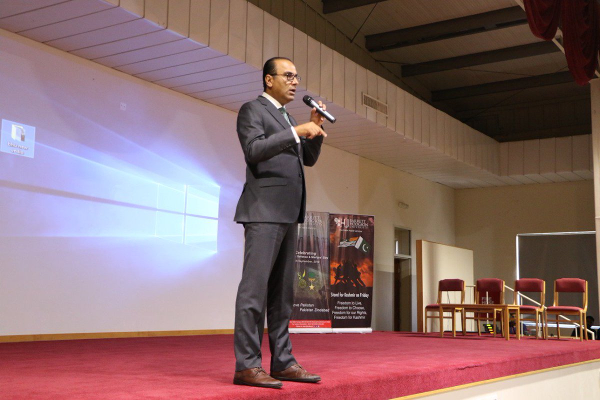 SHUPakistan's tweet photo. BHU observed Pakistan Defense &amp; Martyr with great valor. We paid tribute to Martyrs with poetry session, speeches &amp; discussions. The event ended in a pledge to support Kashmir &amp; to remember the soldiers' sacrifices.
#HappyDefenseDay #KashmirHour https://t.co/0s1TNlGabi
