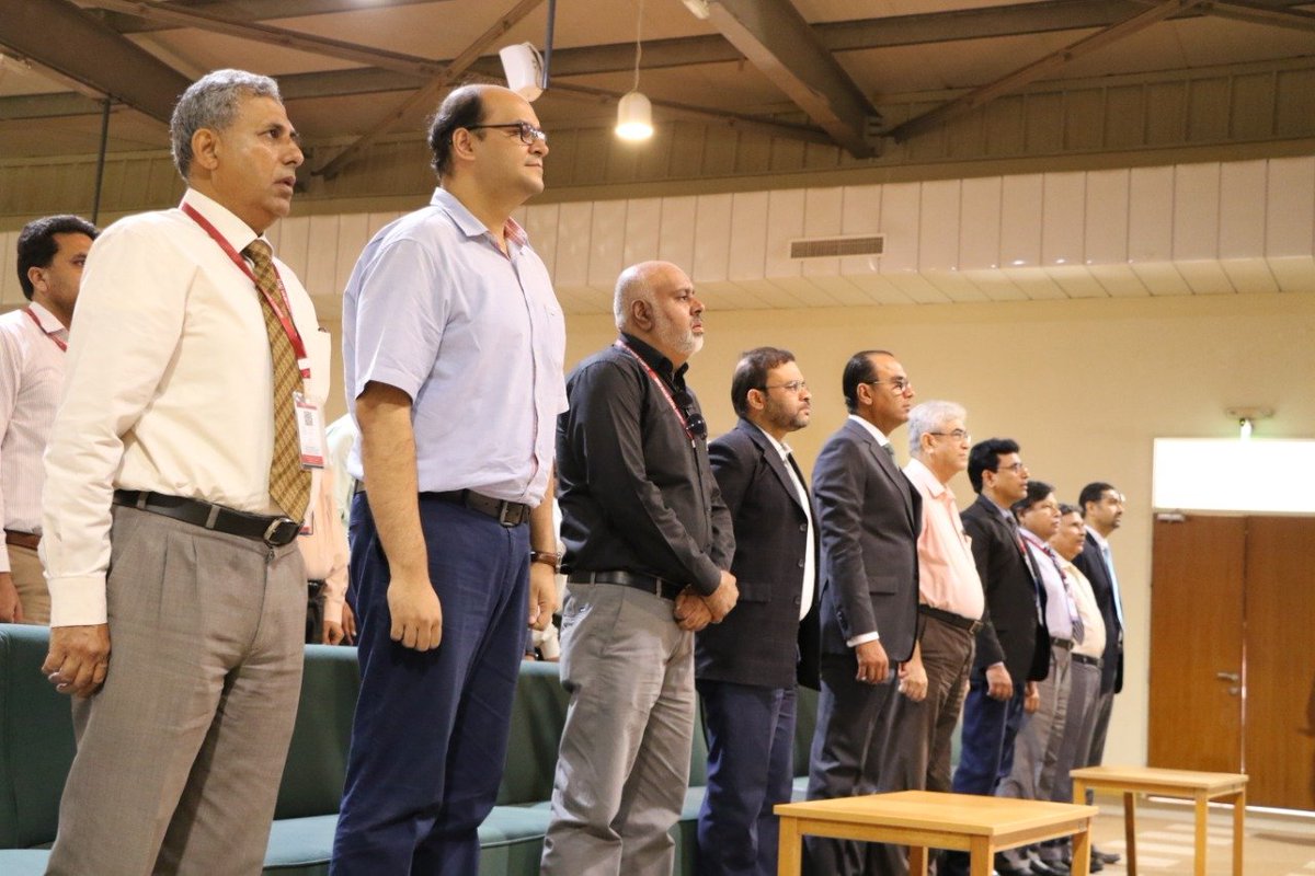 SHUPakistan's tweet photo. BHU observed Pakistan Defense &amp; Martyr with great valor. We paid tribute to Martyrs with poetry session, speeches &amp; discussions. The event ended in a pledge to support Kashmir &amp; to remember the soldiers' sacrifices.
#HappyDefenseDay #KashmirHour https://t.co/0s1TNlGabi