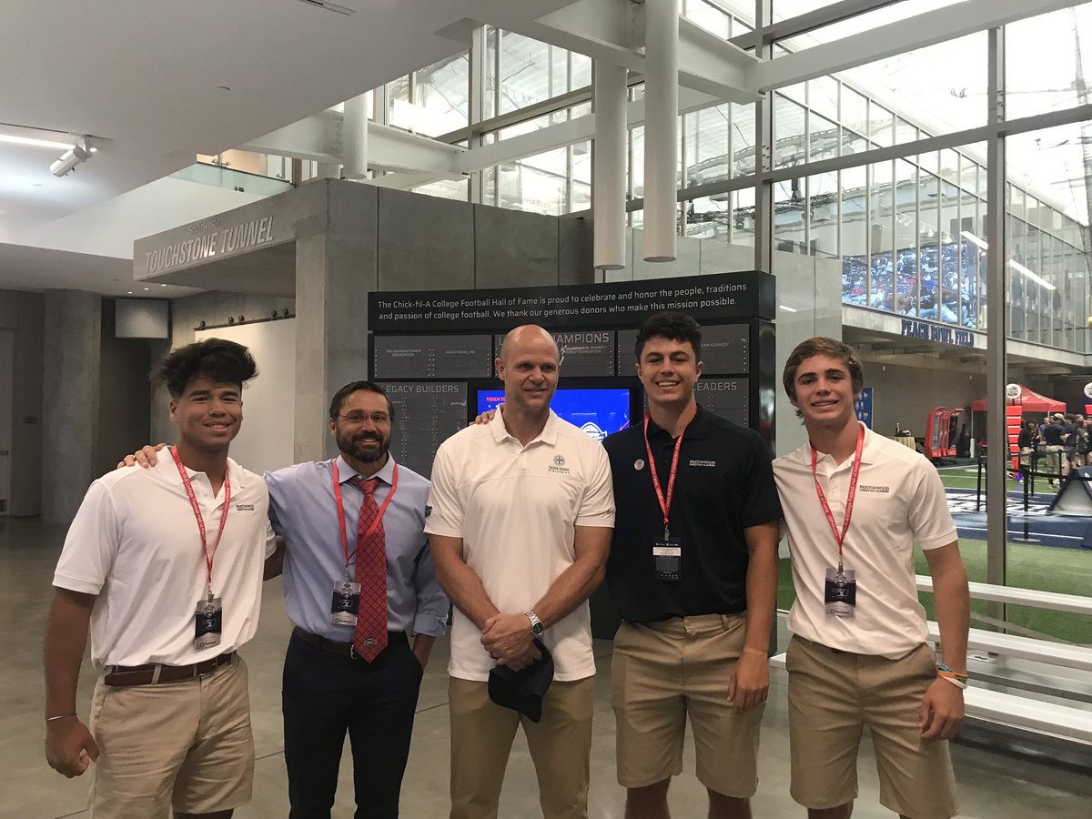 coachspurcell's tweet photo. Thank you @DannyWuerffel for bringing a message of unselfishness and putting the team first to our student-athletes this morning!
#It’sNotAboutYouIt’sAboutTheTeam @jswit7 @grantgarcia_ @1MaguireMartin https://t.co/JzN3TEhaPZ