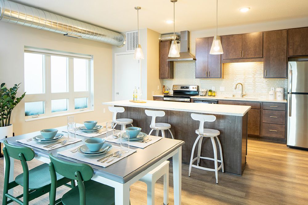 .<a href="/timberlandptnrs/">Timberland Partners</a>' Southwest Station apartments open in Twin Cities area

rejournals.com/timberland-par…