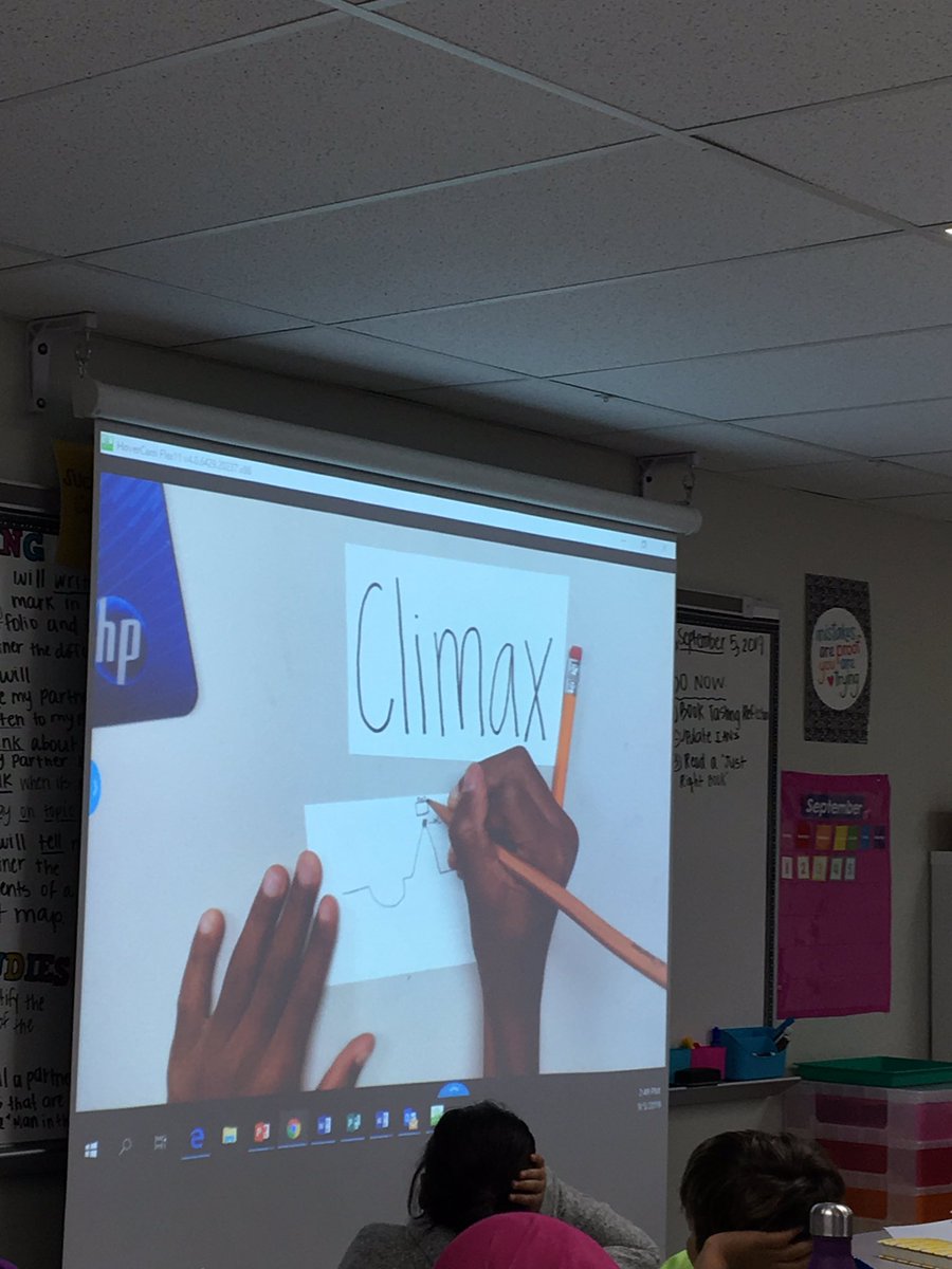 Mrs. Santiago tweet media