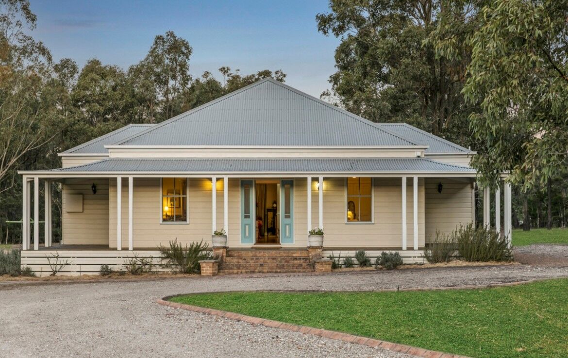 Farmbuy Com Lovedale Nsw 25 Acres Hunter Valley S Most Sought After Tourist Routes Picture Prefect Country Home Makes An Ideal Weekender Has Been Rented Out When The Owners Aren T Using It 1 400 000