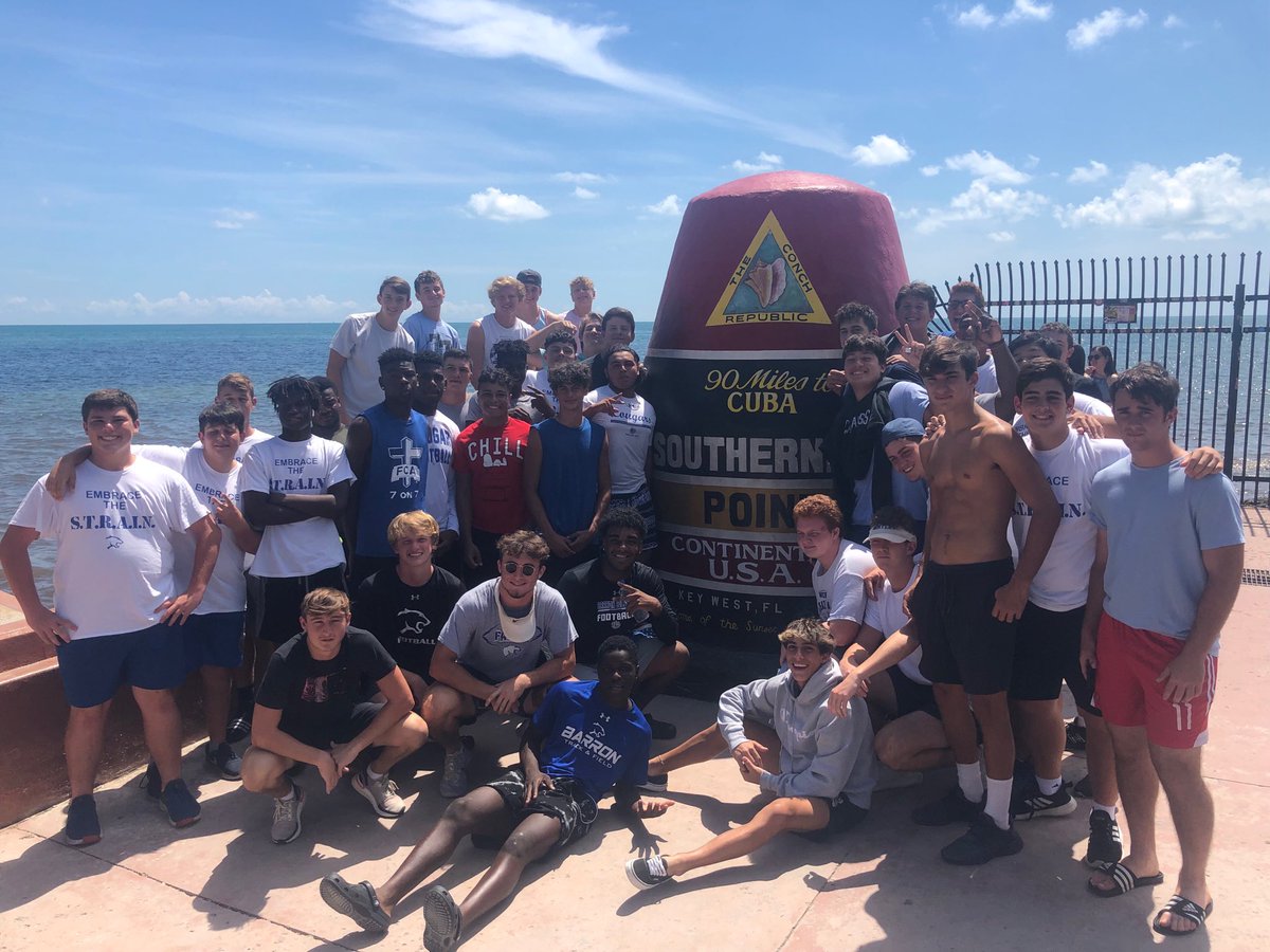 ⁦@BCCougarsFB⁩ ⁦@BarronCollier⁩ #KeyWest #Southernmostpoint #WeWill #Beattheconchs