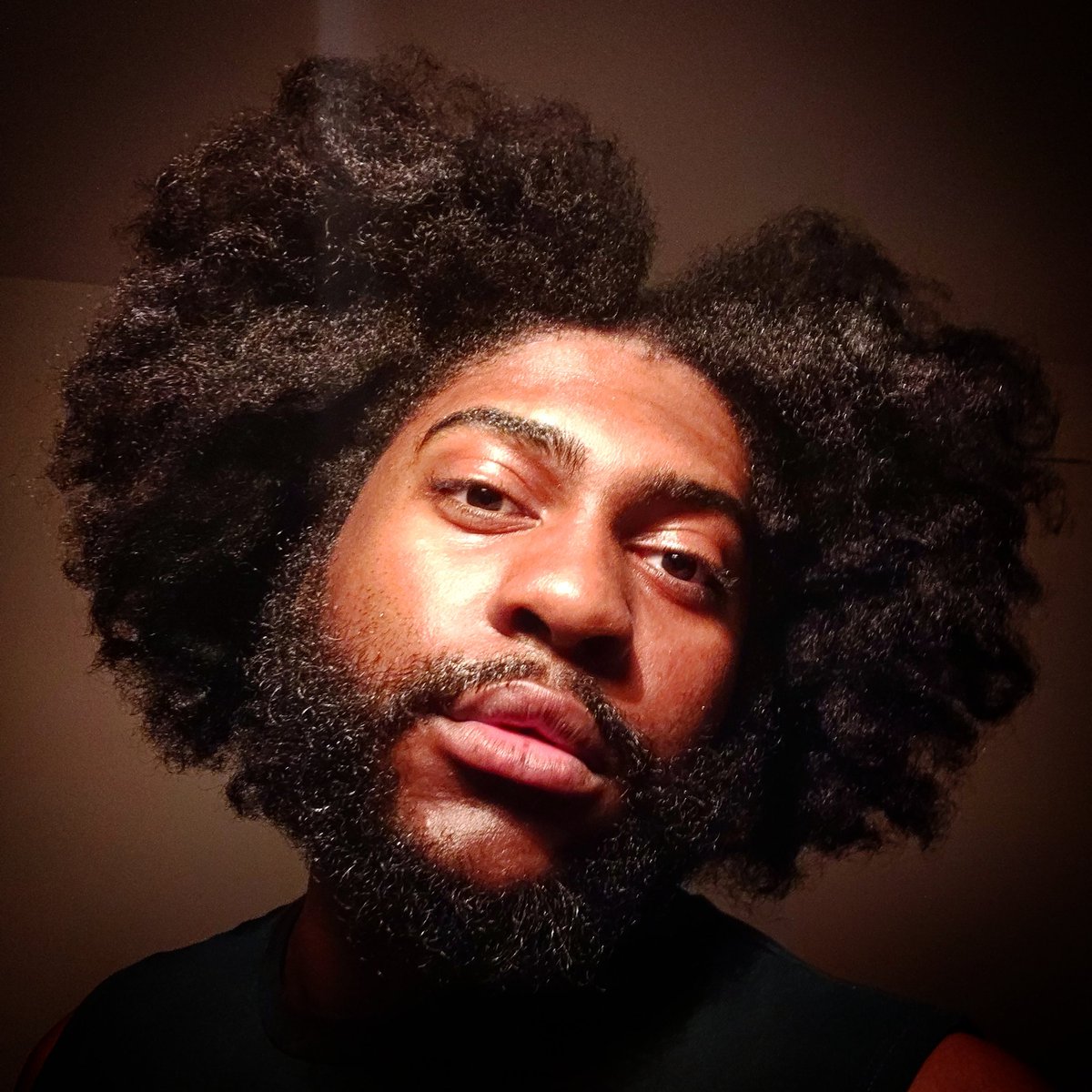 aChildOf2Worlds's tweet photo. Night time chronicles: curl edition. https://t.co/VDEhNAC37r