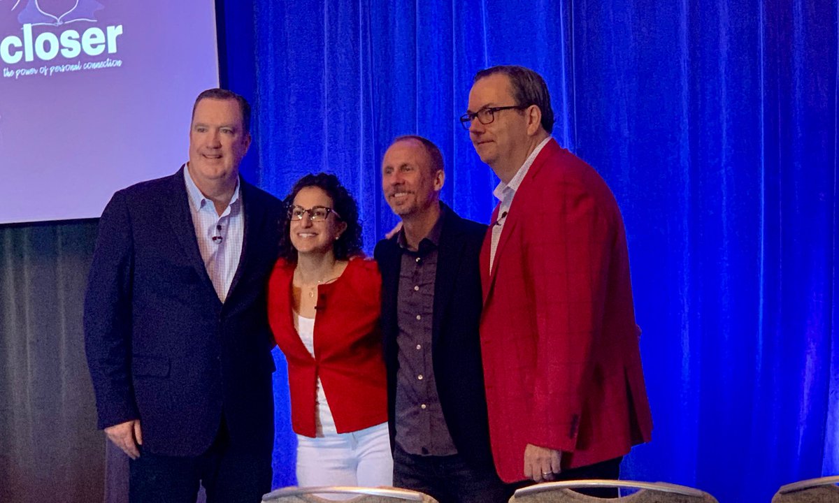 Seeing the ever fearless ⁦<a href="/JeffBzdawka/">Jeff Bzdawka</a>⁩ sporting a new coat #HyattGlobalSummit2019