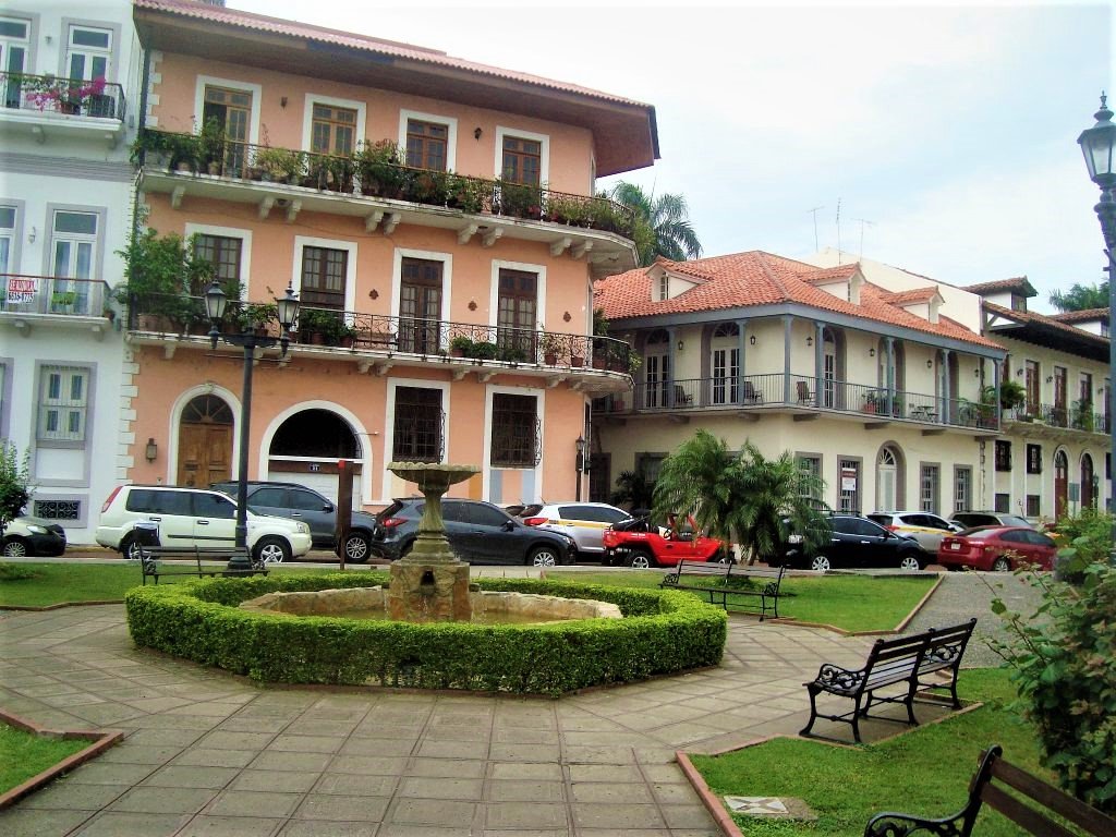 RGPMA's tweet image. Grazie cara amica.! Edificios coloniales en el Casco Viejo (Ciudad Vieja) de la Ciudad de Panamá  / 🔹/ Colonial buildings in Casco Viejo (Old Town) of Panama City. #CascoAntiguo #PanamaCity