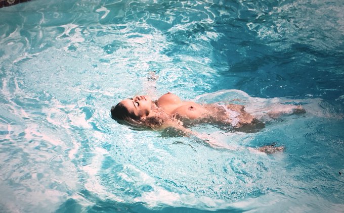 Sneak peek of yesterday&rsquo;s #anal scene for @Brazzers with @KeiranLee 😈💦 https://t.co/o17QFExVih<a href="/tag/anal"class="tags">#anal</a><a class="tags" href="/tag/brazzers">@brazzers</a>