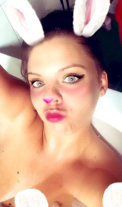 my day today 💝💐38 year old milf buy a video whit me on https://t.co/rFSAf3dItP&hellip; #rt #follow  @Jeroeny69  <a href="/tag/follow"class="tags"><span>#follow</span></a><a href="/tag/rt"class="tags"><span>#rt</span></a>