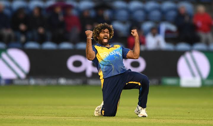 enthusiavjti's tweet photo. @Lasith99Malinga went past Pakistan great @wasimakramlive to become the 1st bowler to take 5 hat-tricks in international cricket against New Zealand and also he became the first ever bowler to take 100 wickets in T20I format.
#ICC #srilankavsnewzealand 
#malinga https://t.co/Ein1Sm8InL