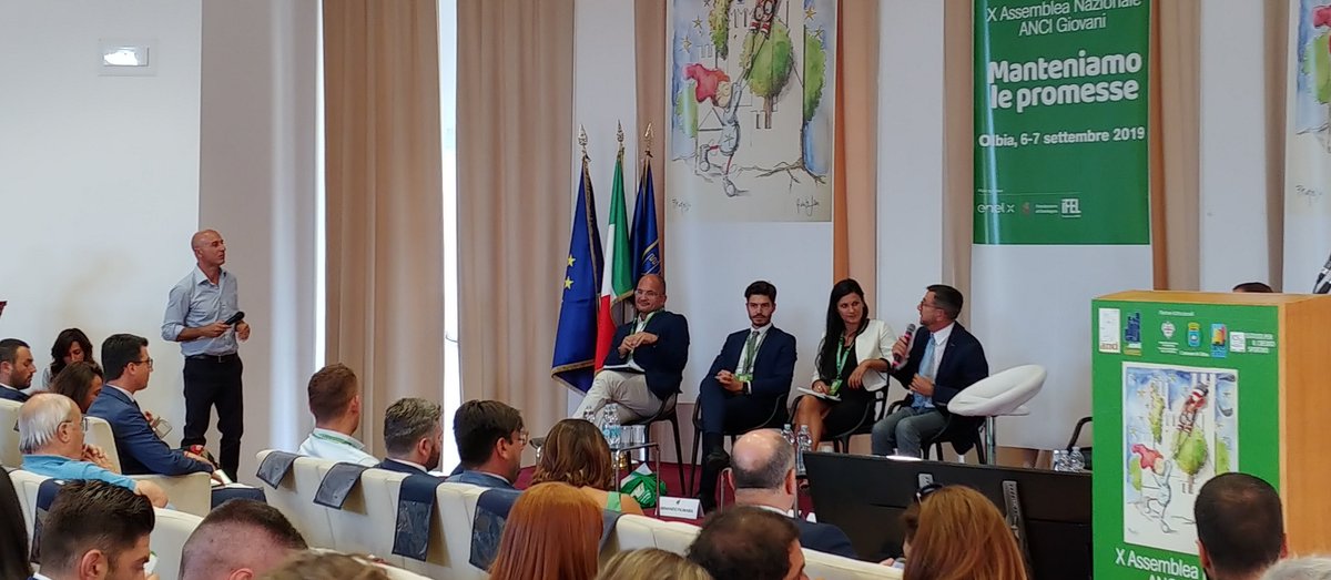 #Ancitel partecipa con i suoi servizi e con un intervento sulla #bandaultralarga alla X Assemblea nazionale #ANCIGiovani2019
gdc.ancitel.it/ancitel-partec…
#Anci #crescitadigitale
