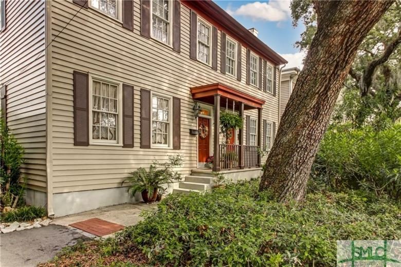 FarrellClick's tweet image. Looking for a Historic Downtown Savannah investment with a ton of income producing potential--&amp;gt; Here are 2 homes for 1 great price &amp;amp; they already have Short Term Vacation Rental Licensing.
Sun is out and I'd love to show it to you! ☀️☀️☀️
farrellclick.evrealestate.com/ListingDetails…