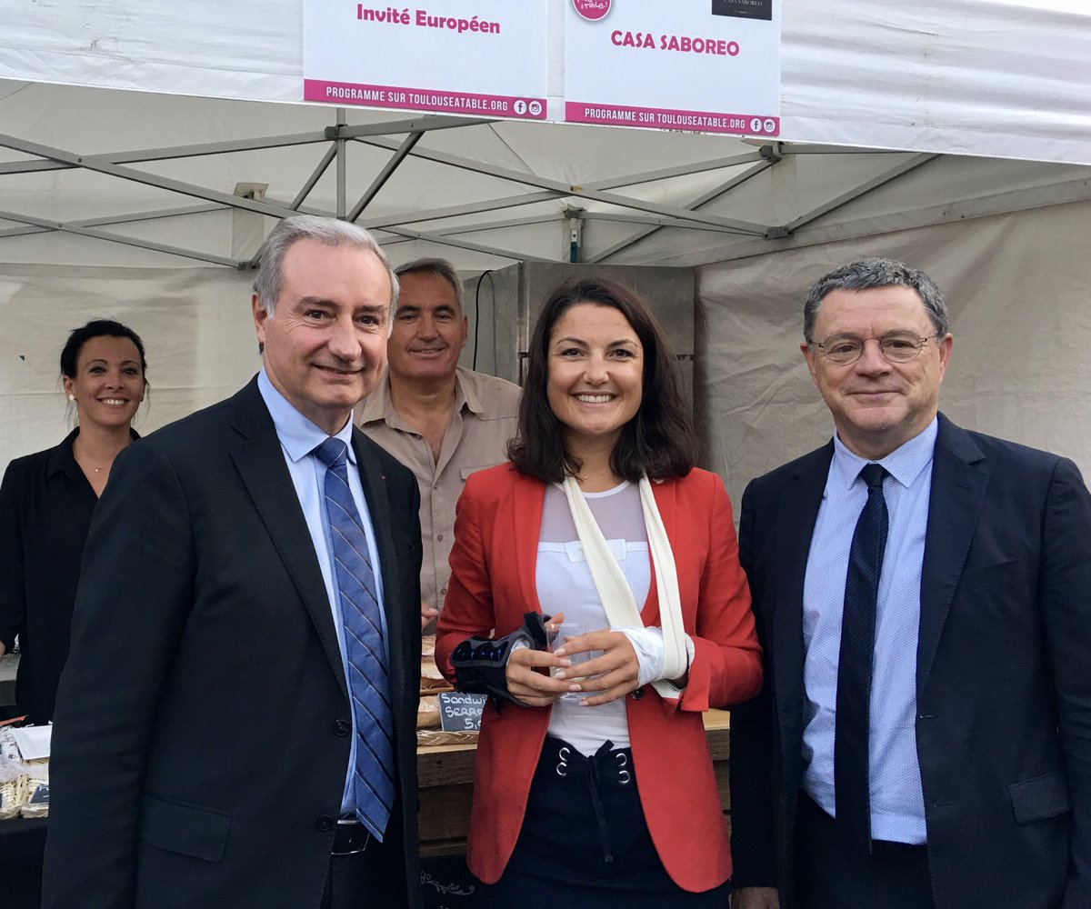 MagueloneP31's tweet photo. C’est parti pour le festival @Toulouseatable aux côtés de @JJBolzan @jlmoudenc ! Le @MinToulouse évidemment partenaire avec @ArtisansTerroir @CrieesLes @Restolacabane @mattennis30 @FlocdeGascogne @SublimAromes 😍👏 #ademainpourlecassoulet #vivelegras #unbailquonavaitpasmangé https://t.co/TFSzUVkSKQ