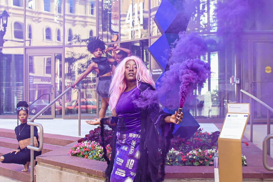 truuartteam's tweet photo. 💟💜#PurplePhase 💜💟
"Prominent People Project Promising Power!"
📸#Photographer: @dreamserenephotography
♌#Model: @passionfroot.jpg @_maliaajanelle @black_fiyah_ @modelmode19
#purple #pride #power #fashion #sculpturemke #truuartteam https://t.co/Z9ypiiJH0z