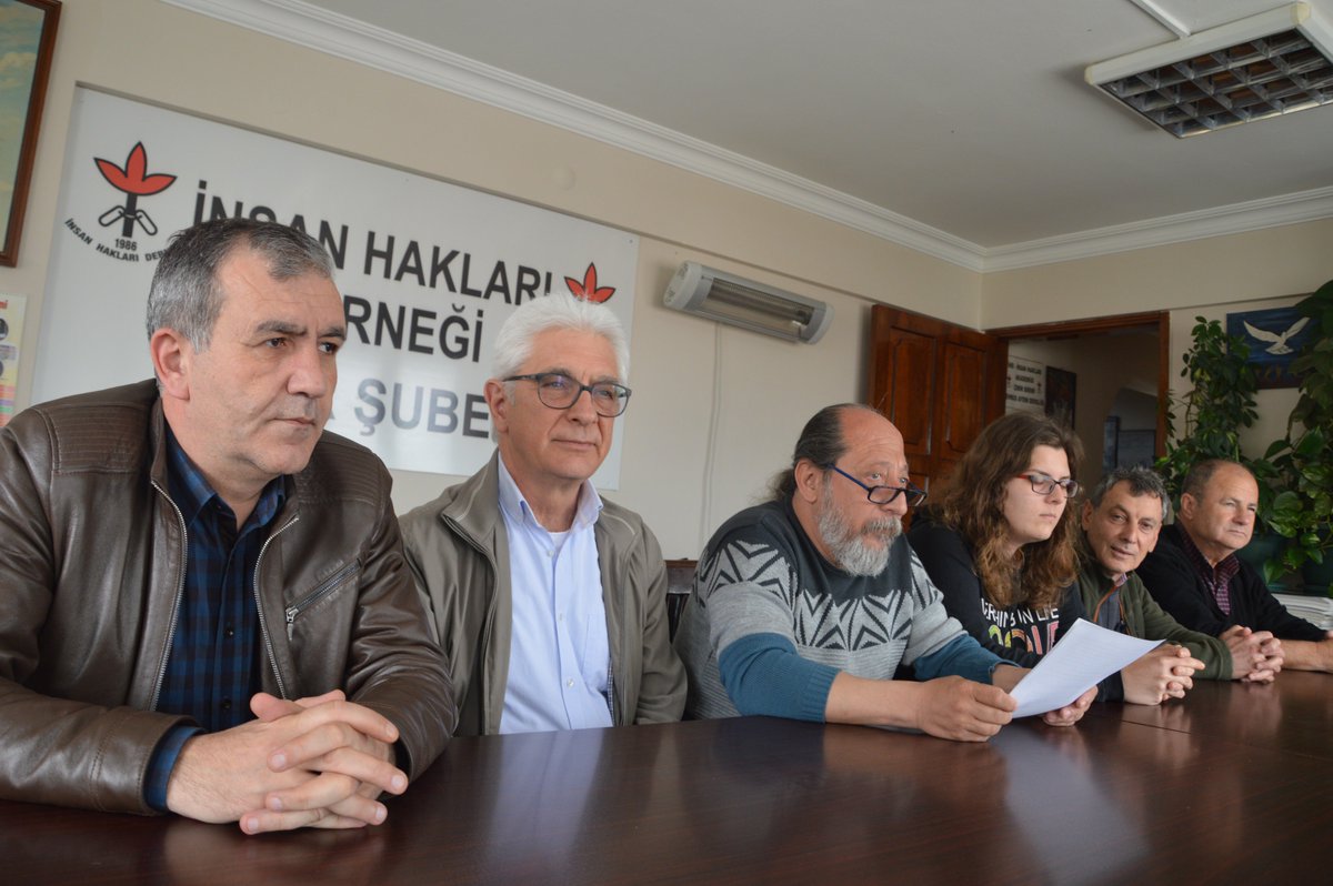 peyamakurd's tweet photo. KMM ya Îzmîrê bang li dozger û dadgeran kir
#İzmir #İHD #bang #Dozger #dadger #xwepêşandan
https://t.co/TxVMxKIVlA https://t.co/OOmZFwaZHs