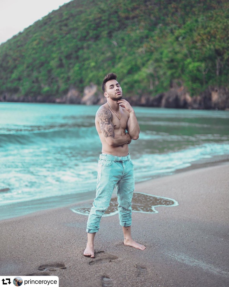 ¿Qué tal la foto de Prince Royce en Samaná? 🔥🔥🔥

#repost <a href="/princeroyce/">Prince Royce</a>
・・・
Si por mi fuera, grabaría todos mis videos en República Dominicana 🇩🇴🌴 vayan a ver el paisaje de Samaná en mi nuevo video #MorirSolo 🌊 (link en bio) #GacetaSocial #Princeroyce