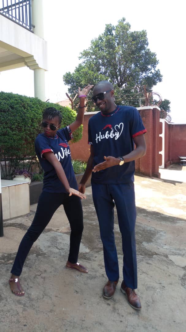 TengeCollection's tweet photo. A good partner:
-Knows you
-Trusts you
-Loves you
-Respects you
-Honors you
-Supports you
-Wants you
-Appreciates you
cc @IsaacOdongoSnr
#couples #couplegoals #FridayMotivation #FridayFeeling #tenge #tengecollection #afrocentric #Afrourban #Afrogoals https://t.co/BiFgo81vfd