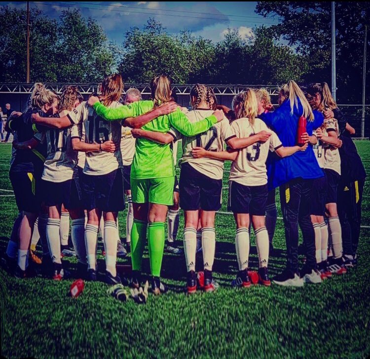 Week 7✅ Back to College📚✅ One preseason friendly to go before the start of our first #WSLAcademy season on Weds. Lots of hard work done already both on + off the pitch from the players- Big thanks to <a href="/harki21/">Lorna Harkins</a> &amp; <a href="/amy_turner4/">Amy James Turner</a> for bringing so much to our programme🧠🗣⚽️ #MUWomen