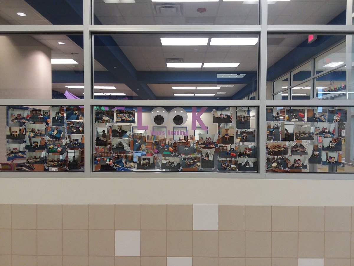 decaturisdlib's tweet photo. Mrs. Schulz and Young Elementary are celebrating National Read A Book Day!  #readabookday @DISDYoung 🤗❤️📚 https://t.co/PVgiuloTQh