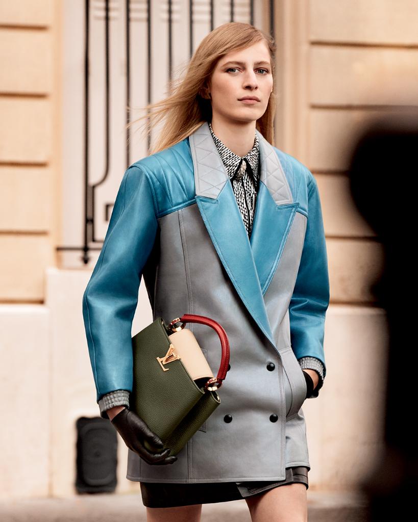 Louis Vuitton on X: Rich in details. #CraigMcDean photographed this  season's #LouisVuitton Capucines bags in Paris. Discover the new colors and  finishes at   / X