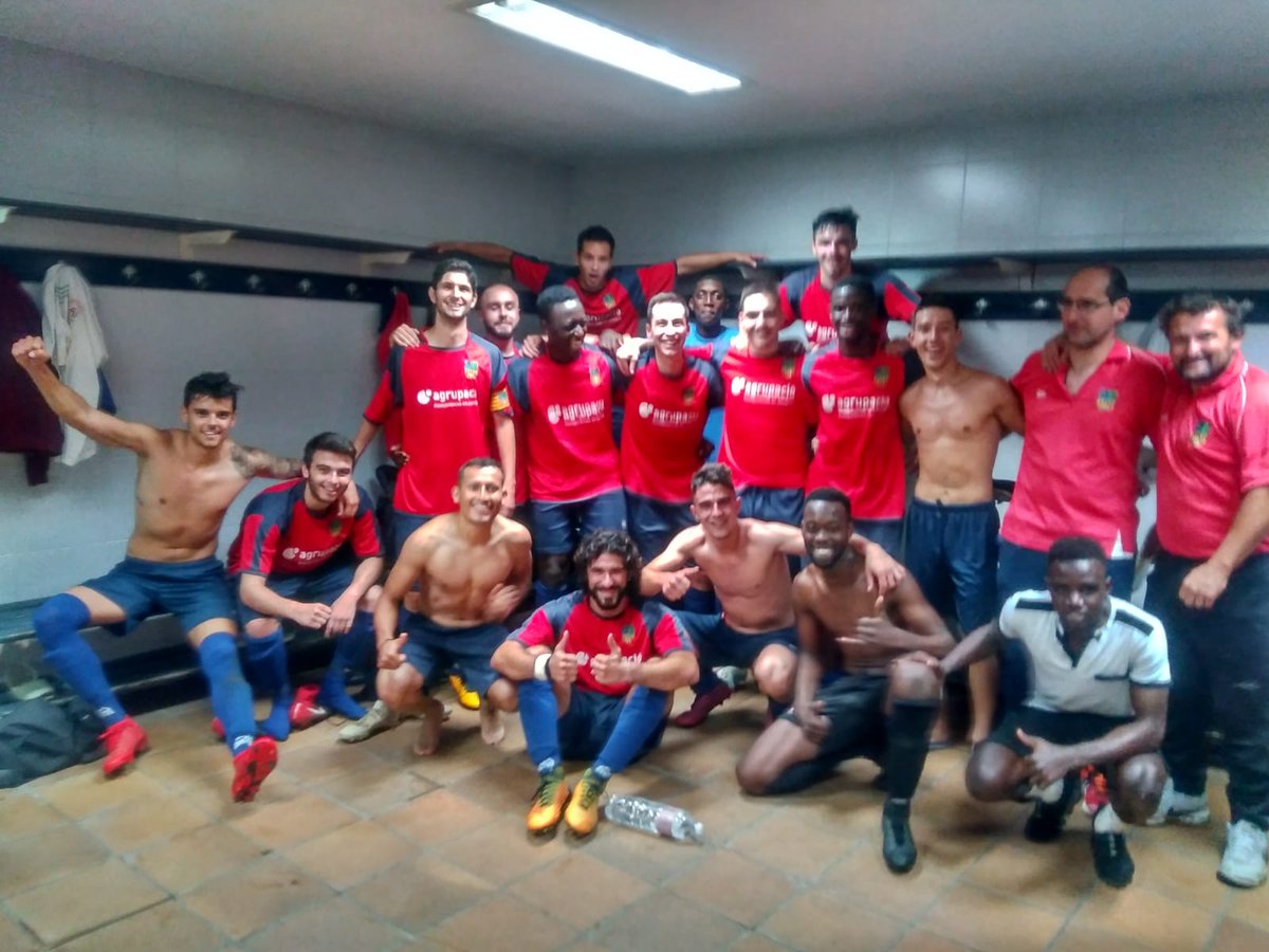 AELACANYA (@aelacanya) on Twitter photo #4cat27 primer partit de lliga i gran victoria en el min. 93 . En el derbi de <a href="/santjoanfontsaj/">Sant Joan les Fonts</a> en un partit igualat i emocionant.
<a href="/CPSfutbol/">C.P.SANTJOANENC</a> 0 <a href="/aelacanya/">AELACANYA</a> 1. #4cat27 primer partit de lliga i gran victoria en el min. 93 . En el derbi de <a href="/santjoanfontsaj/">Sant Joan les Fonts</a> en un partit igualat i emocionant.
<a href="/CPSfutbol/">C.P.SANTJOANENC</a> 0 <a href="/aelacanya/">AELACANYA</a> 1.
