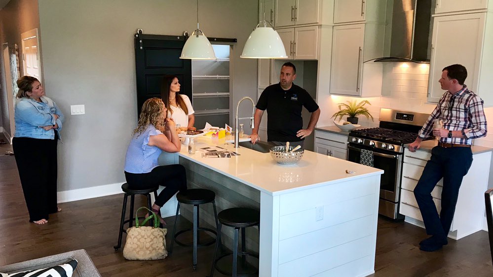 Drake Homes tweet media