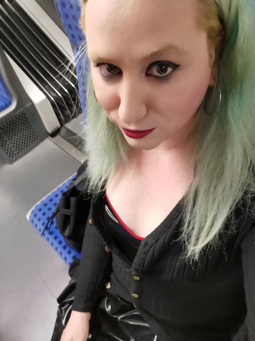 On my way to the latex circle in cologne =) #latex #fetish #meetup https://t.co/G3cR8ZOO1v<a href="/tag/latex"class="tags">#latex</a><a href="/tag/fetish"class="tags"><span>#fetish</span></a><a href="/tag/meetup"class="tags"><span>#meetup</span></a>