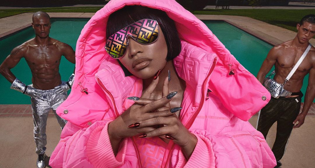 TPositivitea's tweet photo. Nicki Minaj gives us a look at her Fendi Collab. #FendiPrintsOn https://t.co/ZQC8XsLK8f