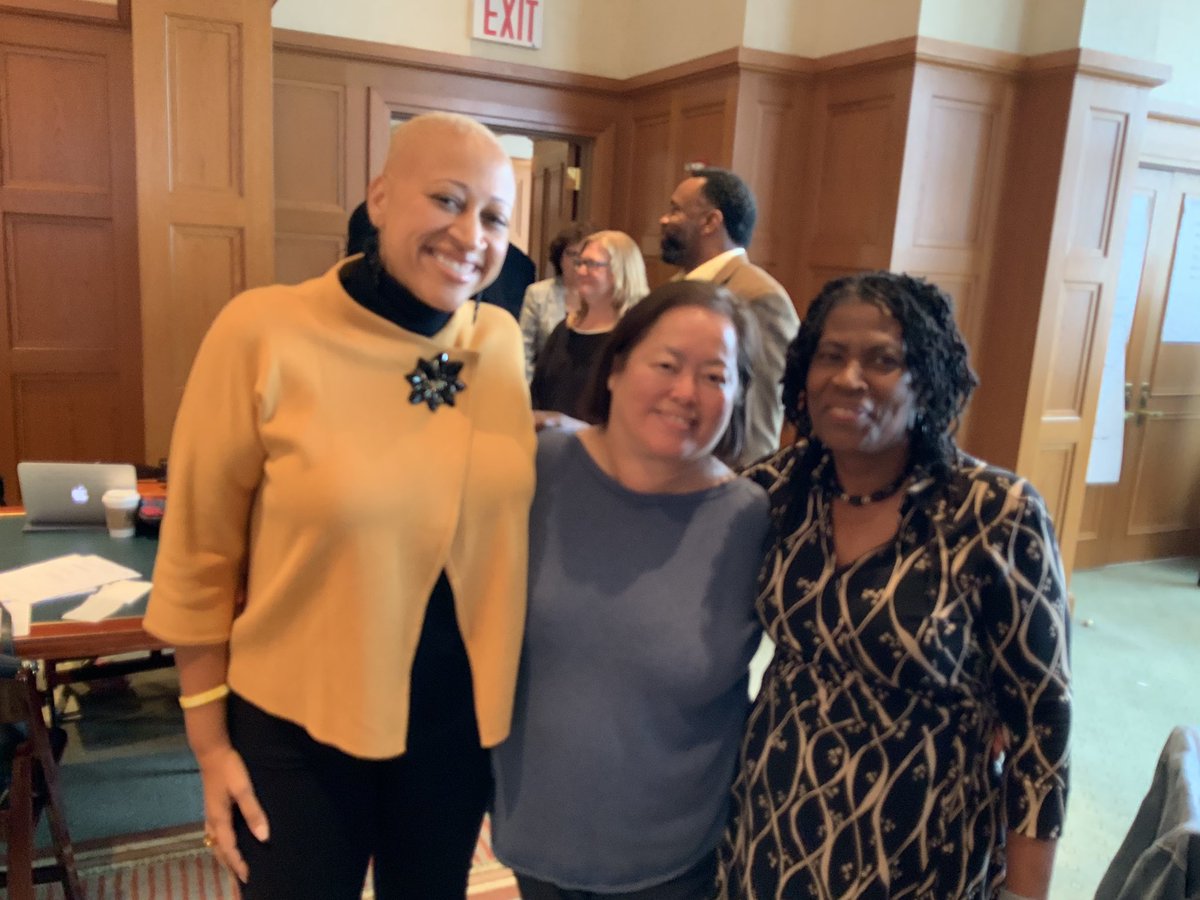 YuetChu_NYCDOE's tweet image. Executive Directors #inthehouse supporting our teams to ensure #qualityimplementation of #ILF_NYCDOE in our 1600+ schools and programs.  #girlpower #shewholeads #legacy #dreamteam  @DOEChancellor  @CWATSONHARRIS @thedegoviagroup  @QSNYCDOE