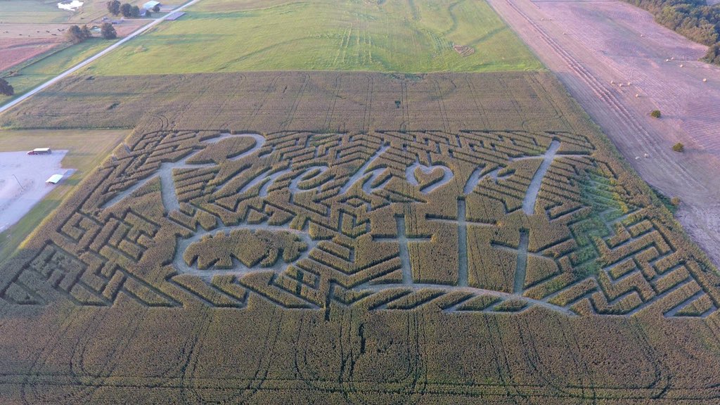 nod_ky's tweet image. Months of planning finally paid off! We are excited to host our community each Saturday the month of October at Rinehart Christian Church! #CornMaze #FallEvent #RinehartChristianChurch