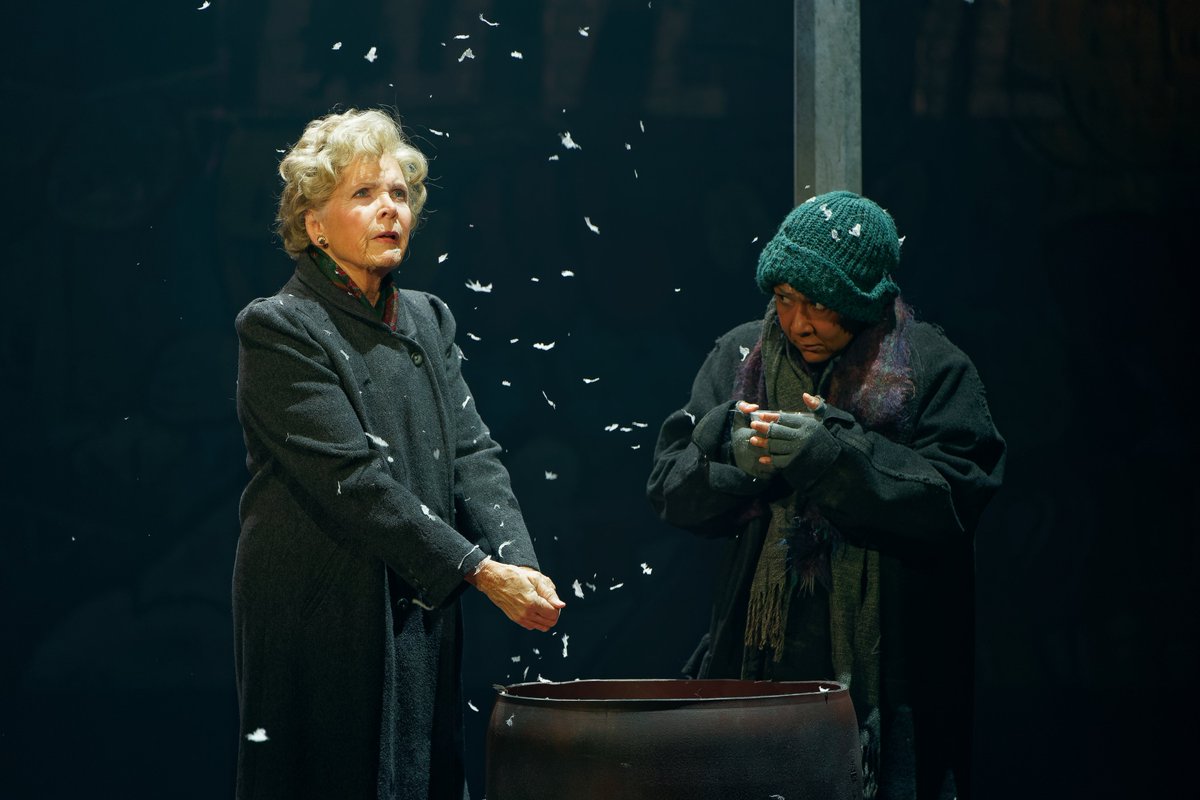 repstl's tweet photo. #TheGreatWorkBegins: ANGELS IN AMERICA, PART ONE opens tonight on our Mainstage! #stl #theatre #repangels https://t.co/iHDcHYmzQm https://t.co/8qChRy8ql7