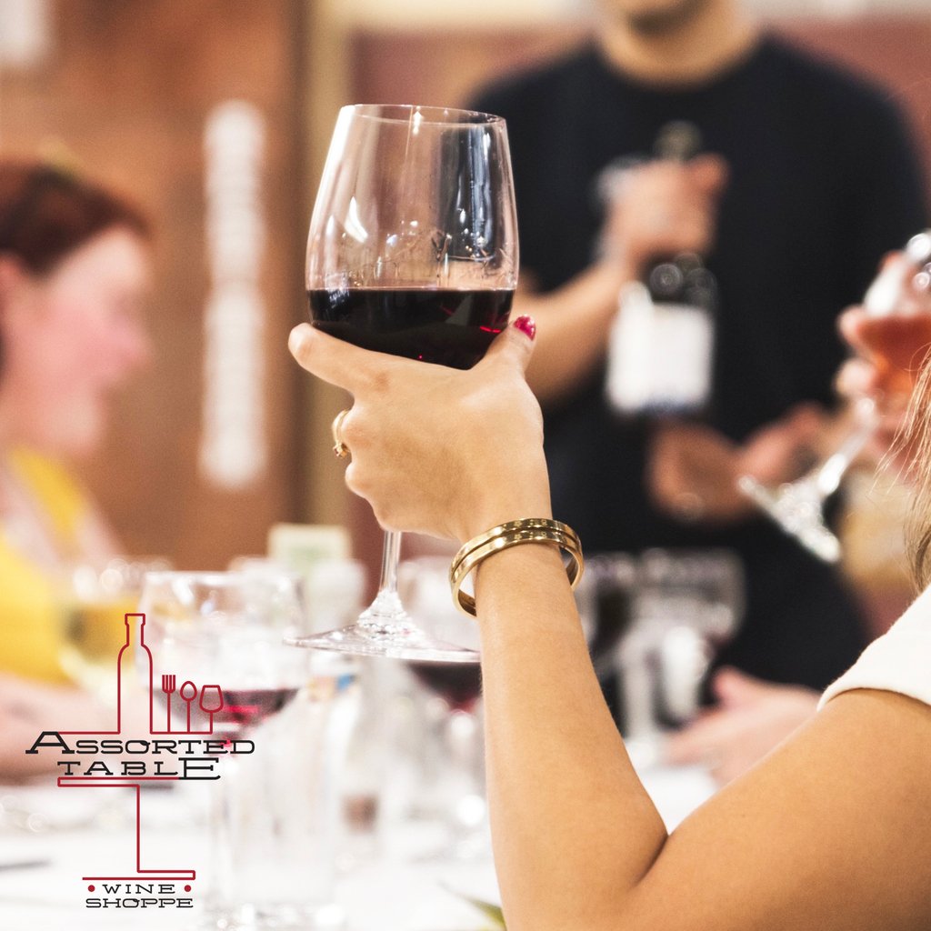 Kick off the weekend with a glass of wine and live music tonight <a href="/7thPublicMarket/">7th St Public Market</a> 
⁠
#tgif #livemusic #wine #charlottesgotalot #thingstodoincharlotte #uptown #uptownclt ⁠
⁠