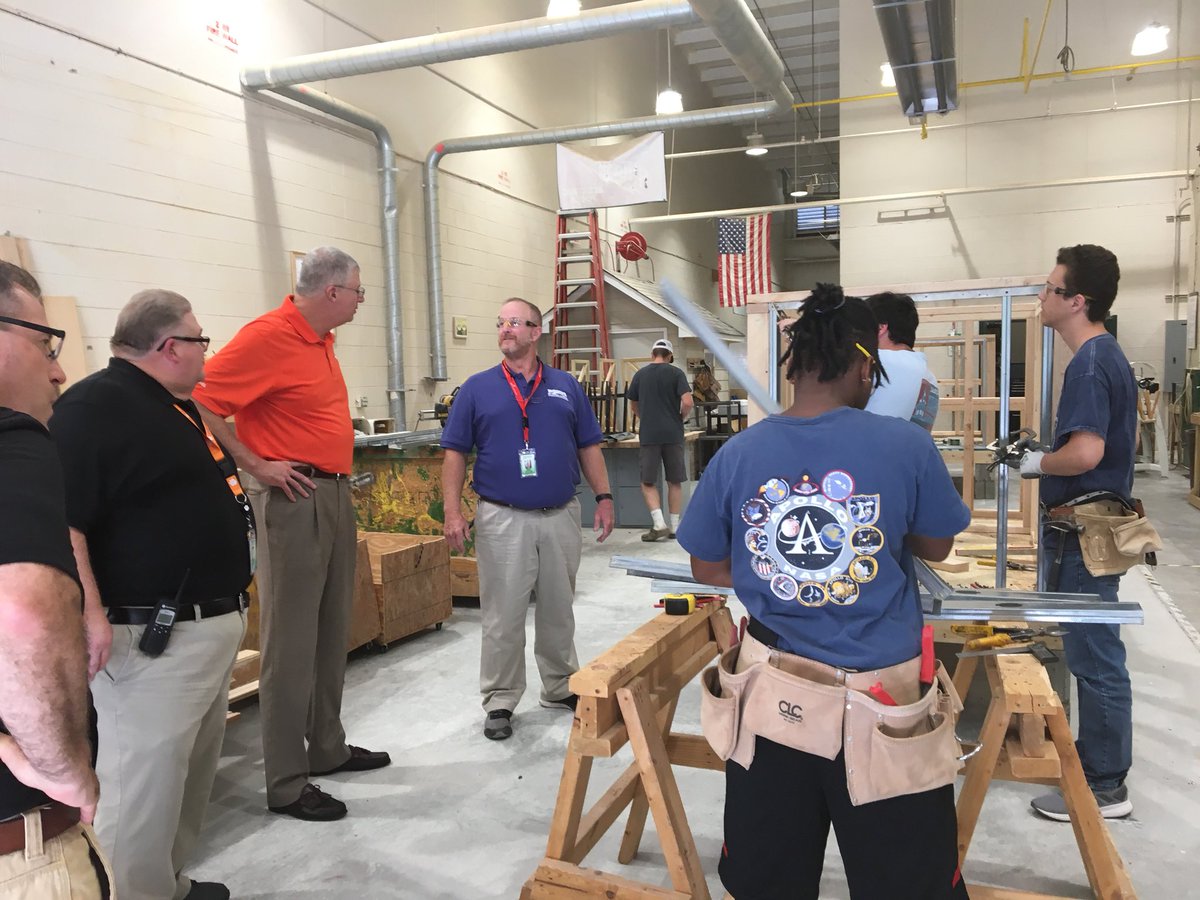 Charlotte Mcdavid Students Bonds Career Center Share Current Works In Progress Buildingbettergraduate Gcschools