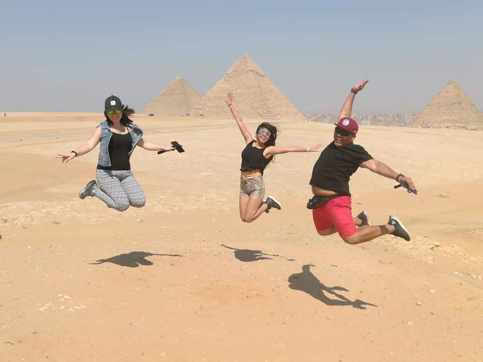 visit_en's tweet photo. The Great Pyramids of Giza,Egypt๐ช๐ฌ๐บ๏ธ๐บ๏ธ๐บ๏ธ
#Gizapyramids
#pyramidsofgiza
#egyptravel
#travelegypt
#traveltoegypt
#cheaptours https://t.co/OkeSF4uoVm
