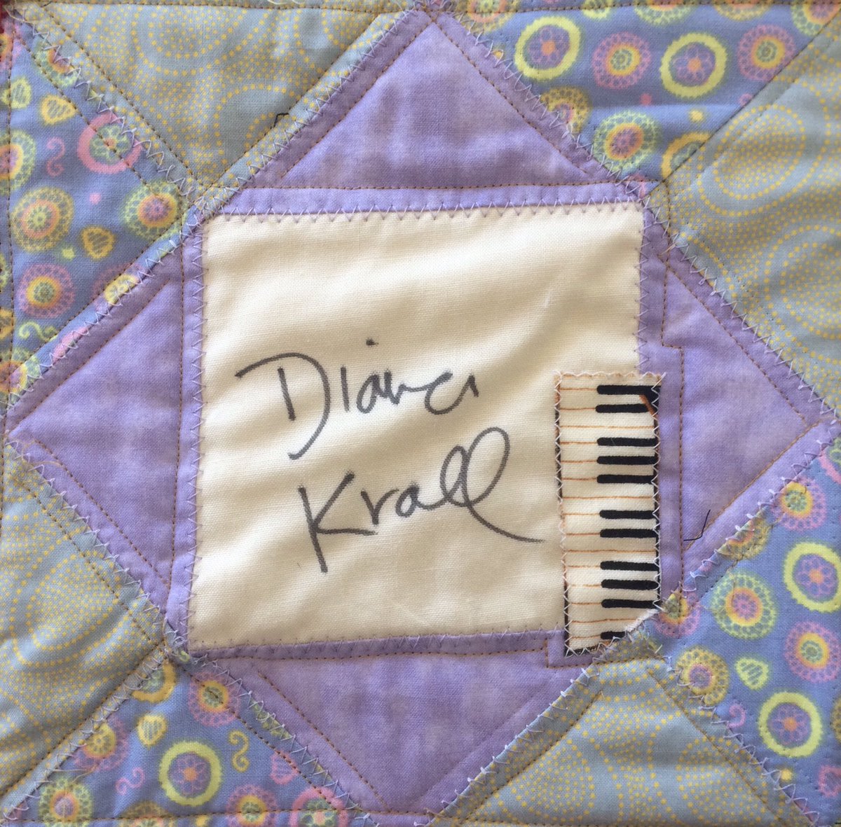 TheAnimalQuilt's tweet photo. Gratitude to the talented musician and singer Diana Krall 4 signing the Animal Compassion Quilt...Signed By The Famed For the Millions Unnamed.
#findthequiltahome https://t.co/voEkCI6zQK https://t.co/RAWiczrWc2