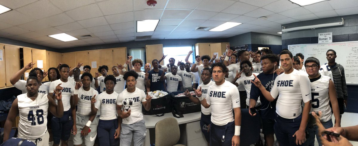 We would like to thank @Roy_Miller_III and the Accumulative Advantage Foundation for supplying the Shoemaker Grey Wolves with a pre-game meal. The Grey Wolves are taking on Midlothian tonight in Midlothian, Tx. #GoGreywolves#Football #AccumulativeAdvantageFoundation#KidsAdvantage